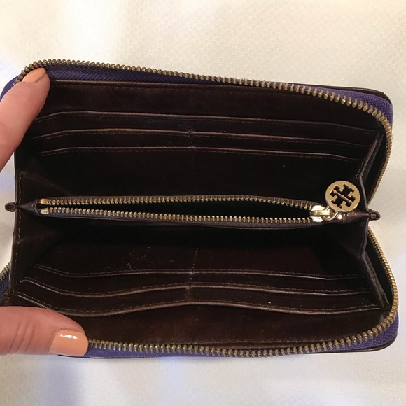 Bundle Tory Burch Zip Continental Purple Leather Wallet and Halogen Gray Wallet - Picture 7 of 12